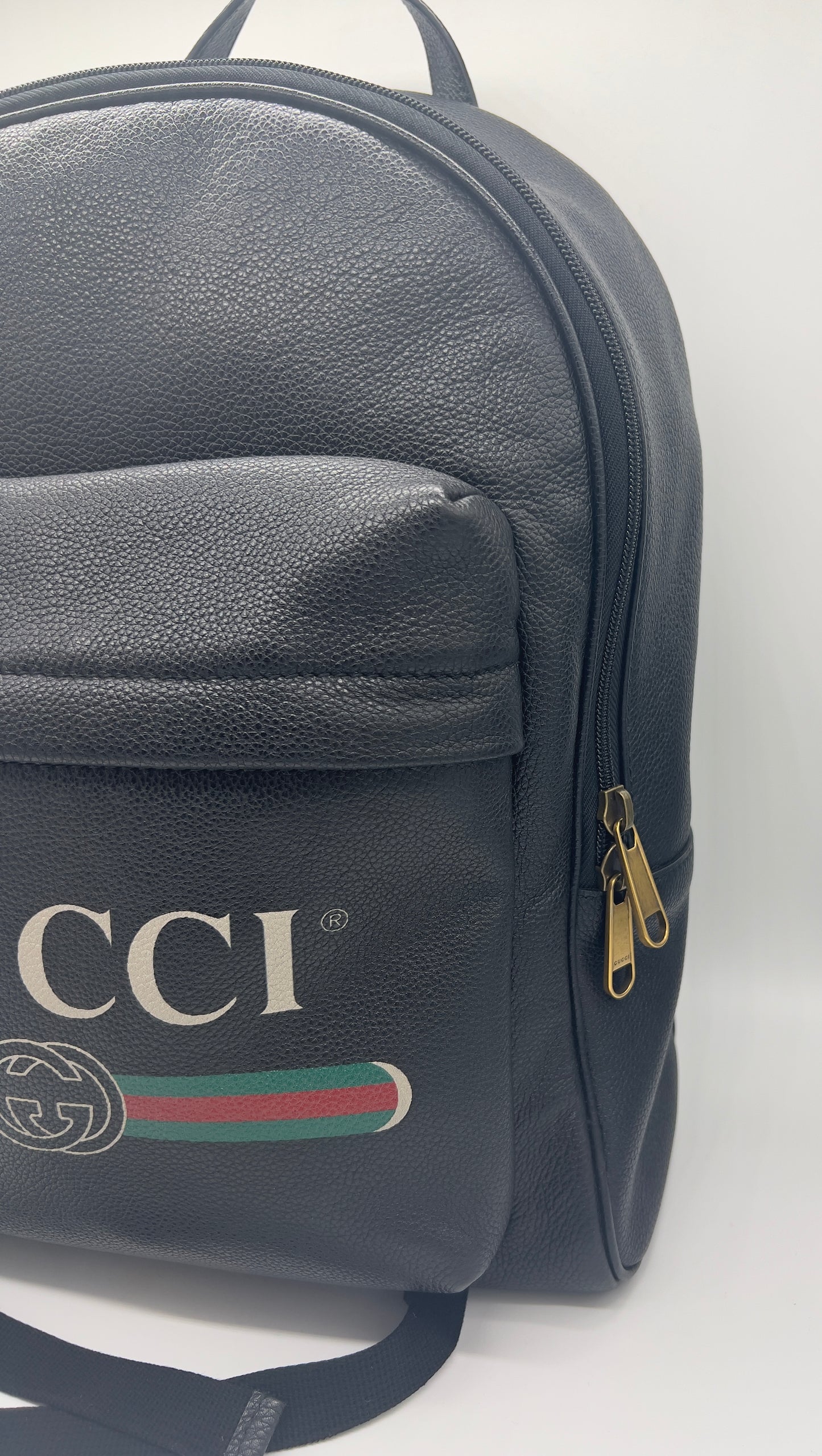 GUCCI BLACK LEATHER BACKPACK