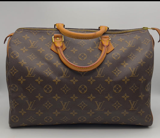 Pre-Owned Louis Vuitton Speedy 35