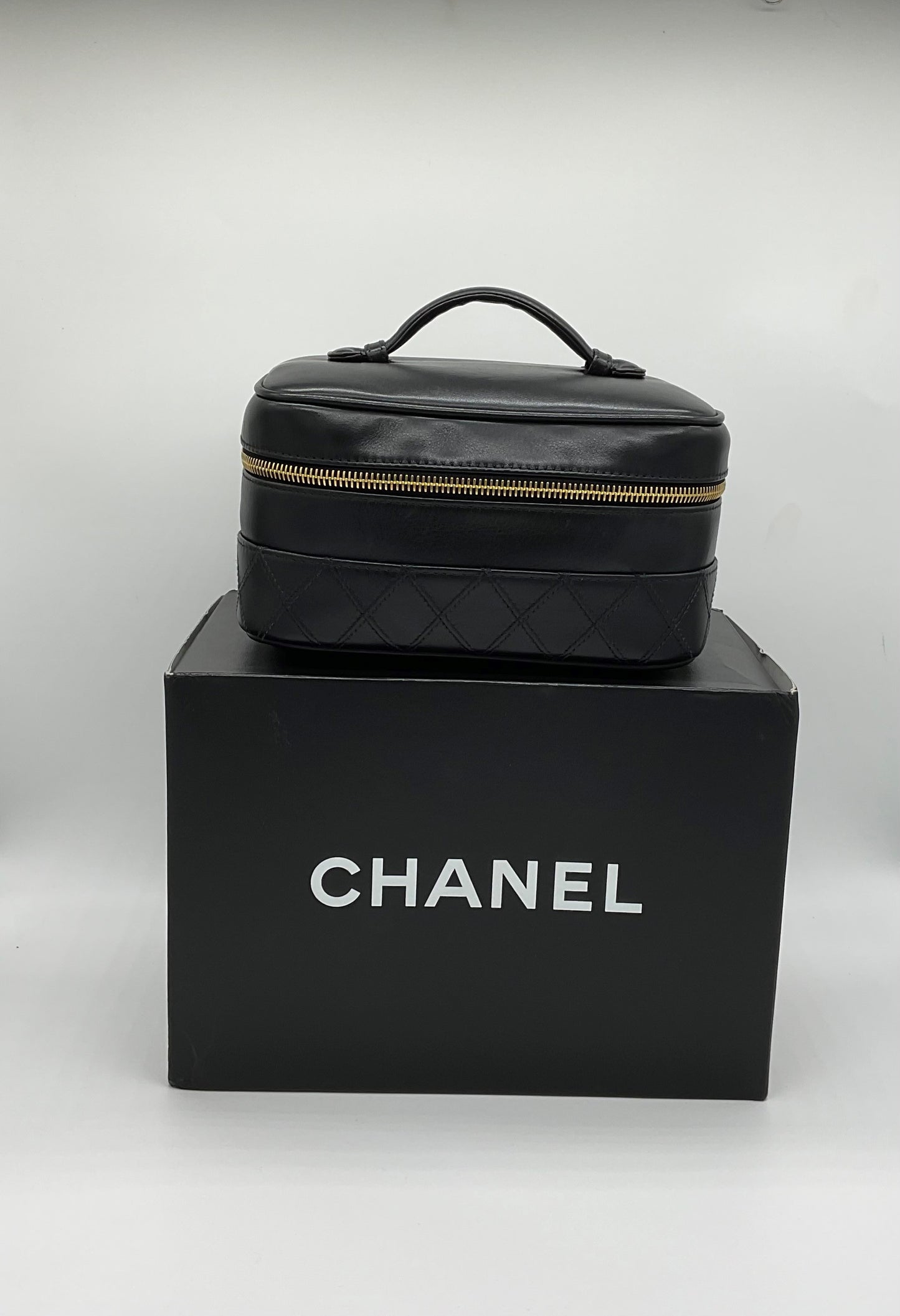 CHANEL VANITY COSMETIC BAG BLACK LAMBSKIN