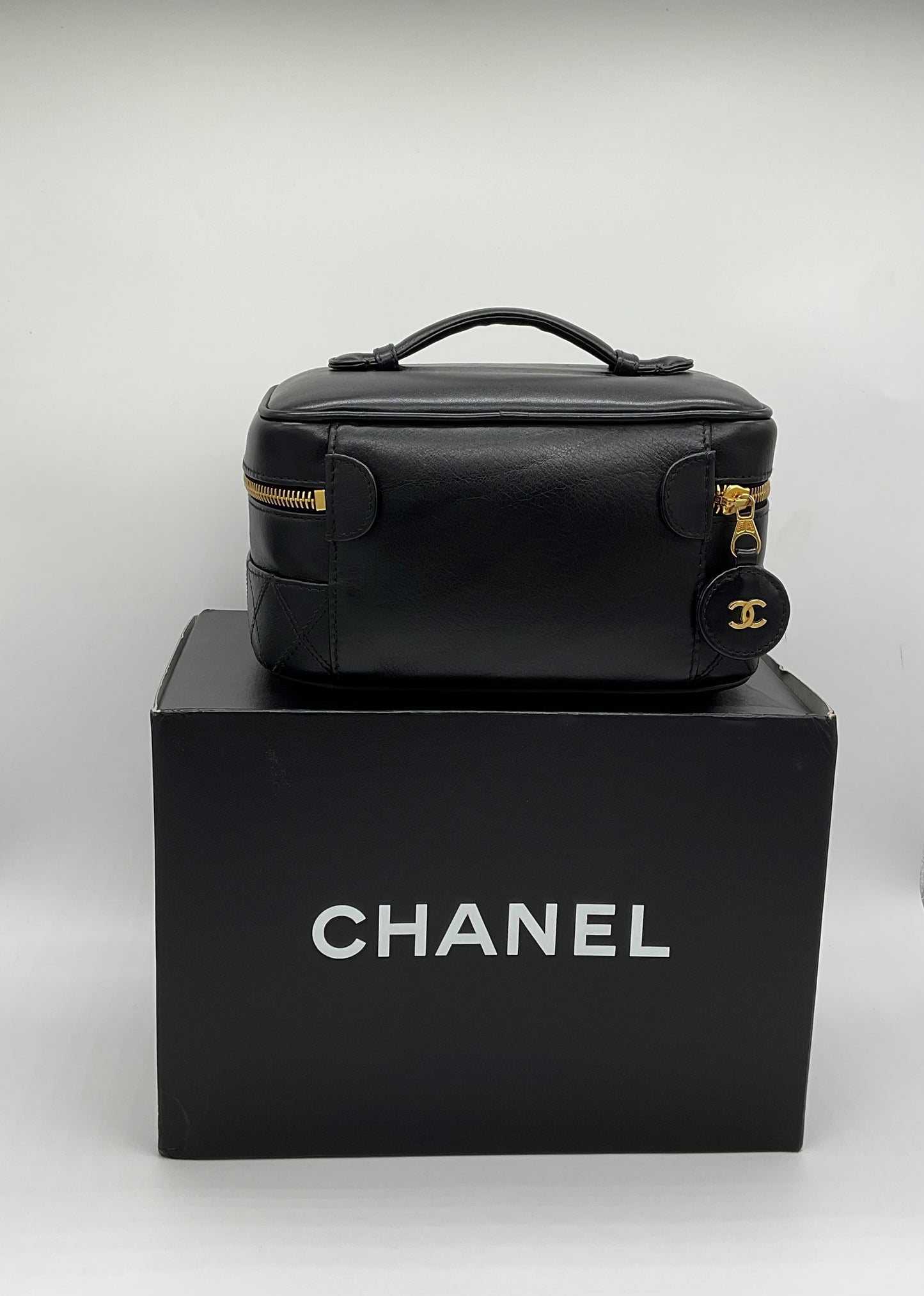 CHANEL VANITY COSMETIC BAG BLACK LAMBSKIN