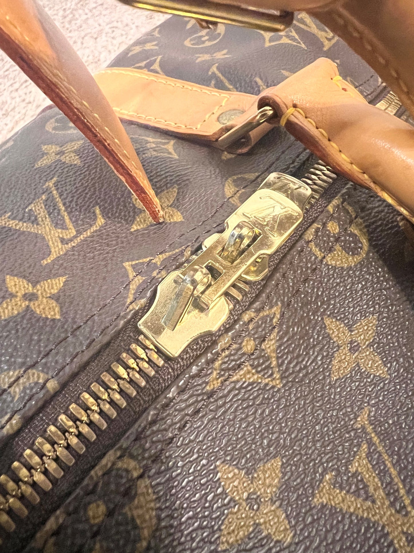 LOUIS VUITTON Keepall Bandoulière 55