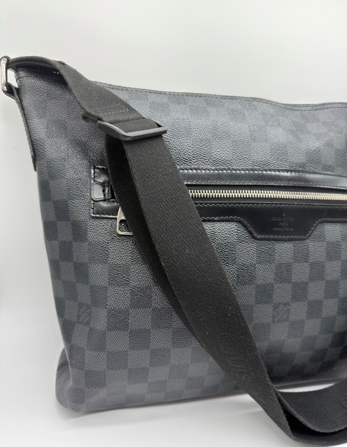 Louis Vuitton Damier Graphite Mick MM shoulder bag