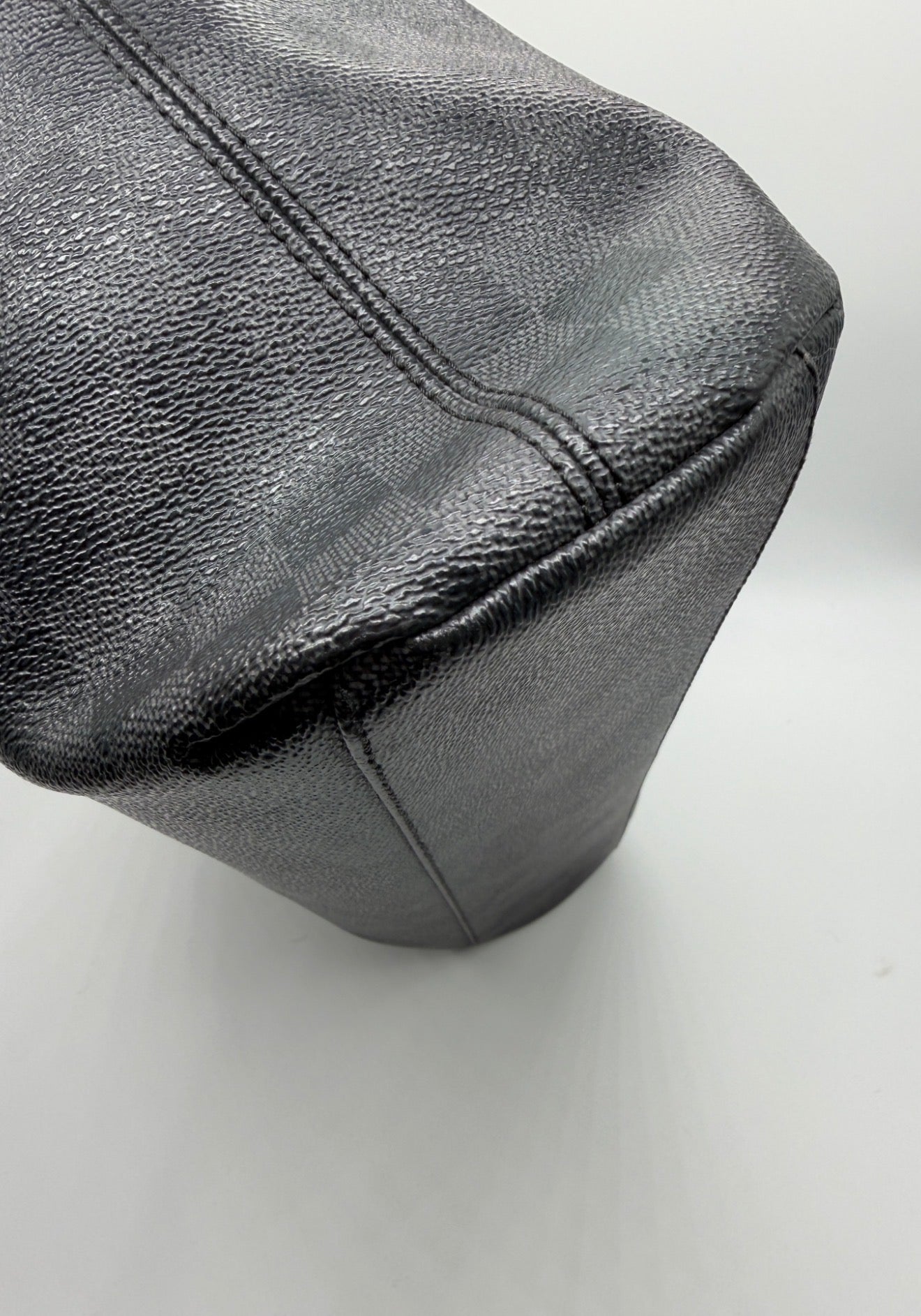 Louis Vuitton Damier Graphite Mick MM shoulder bag